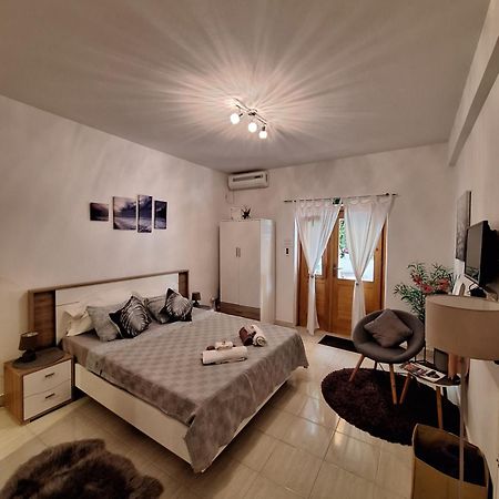 Apartman Valeria Orebić Exterior foto
